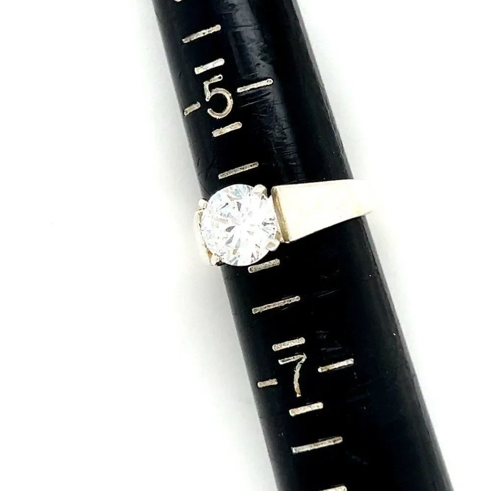 No brand / Not sure specifications metal